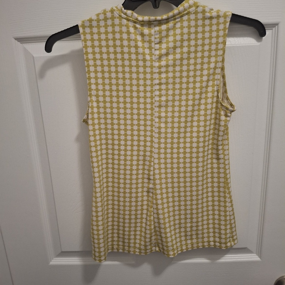 3/$15 Banana Republic XS Yellow Green Geometric Tie Neck V-Neck Blouse - Picture 2 of 7
